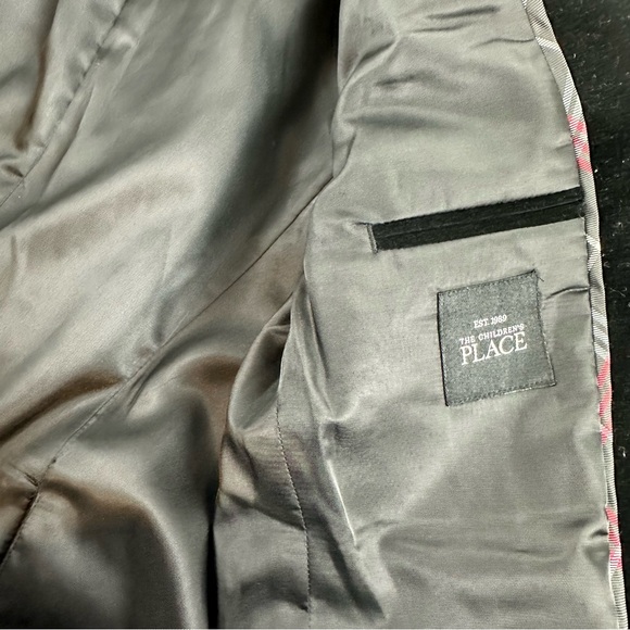 The  Children’s Place 2 Piece Set Velvet Suit sz 4T - Picture 5 of 10